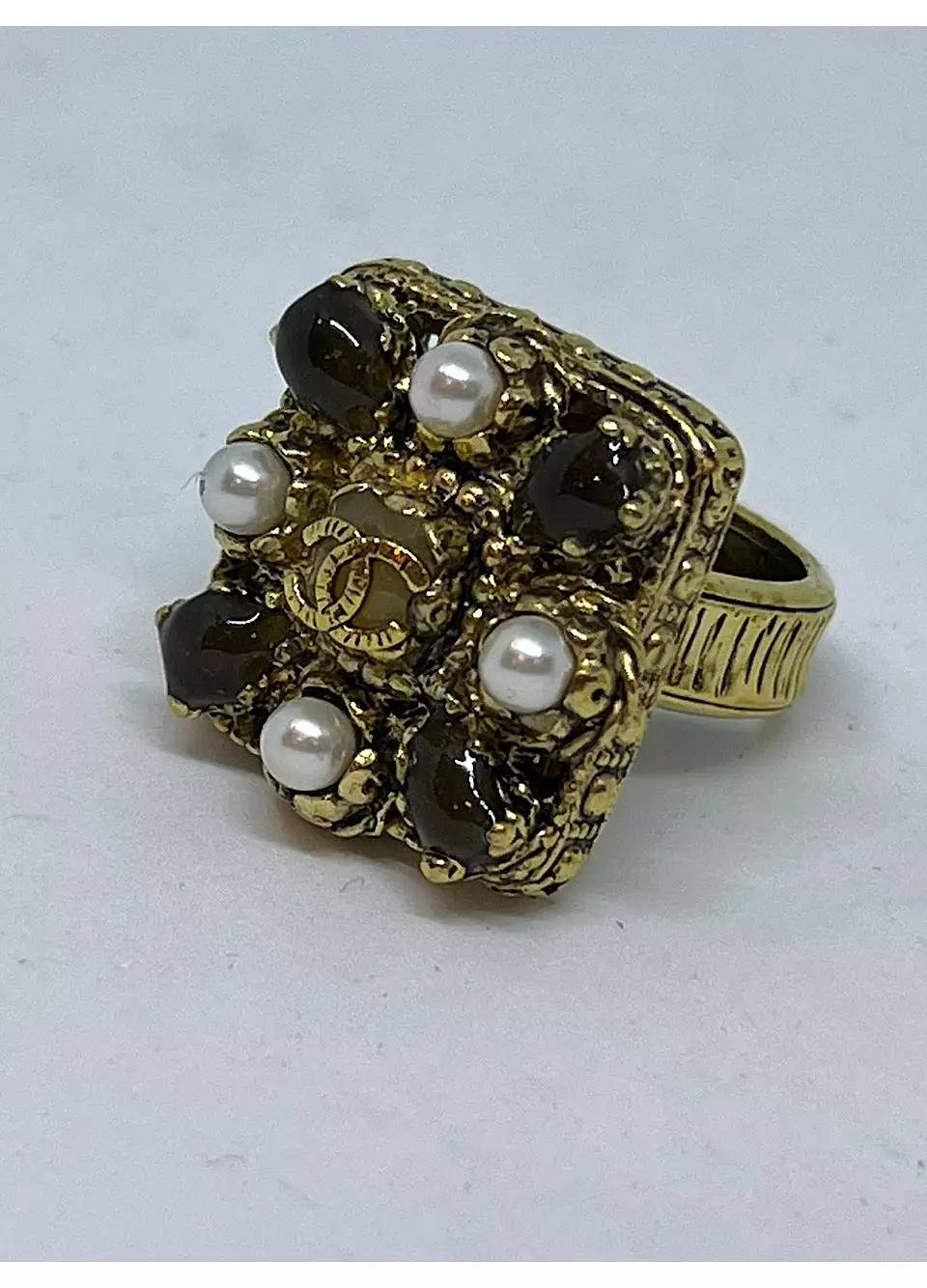 Chanel 11A 2011 Fall Square Gold Tone Pearl Red Stone Cocktail Ring Size 54 US 6 1/4