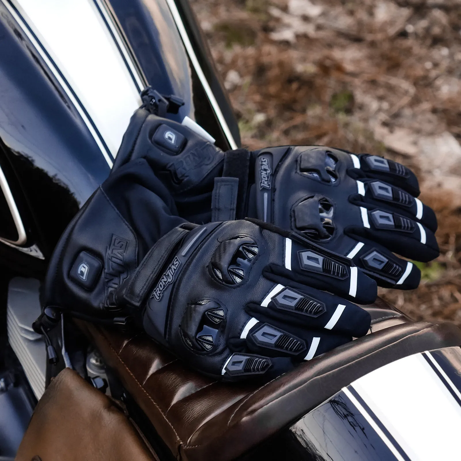 Gauntlet Heated Motorcycle Gloves | JIA13H