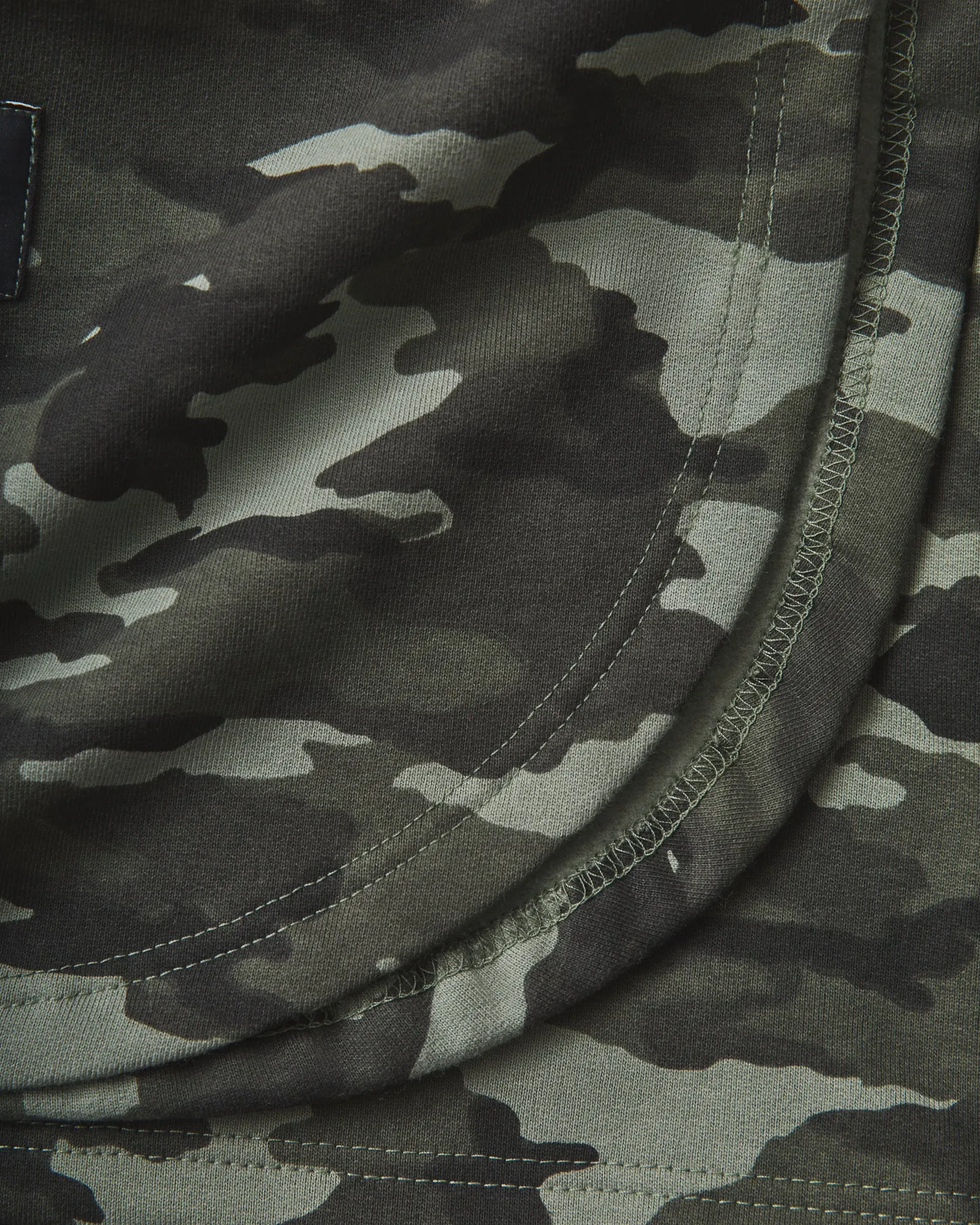 Heavyweight Stadium Blanket - Forest Camo