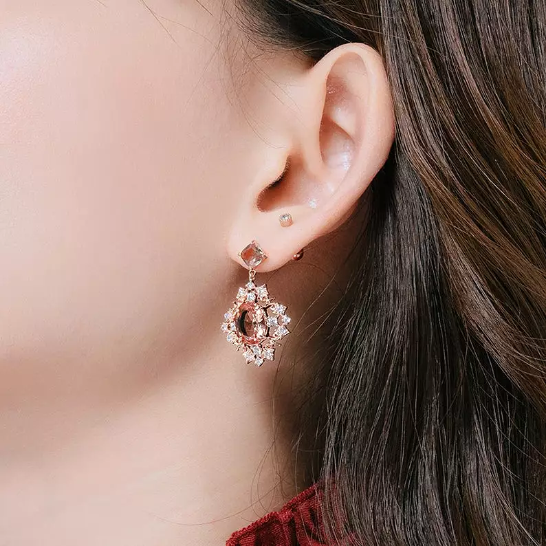 IU Magic Hour Crystal Earrings Korean Jewelry Changed Colors Womens Accessories Luxury Fashion Dating Clubber Elegant Wedding Di