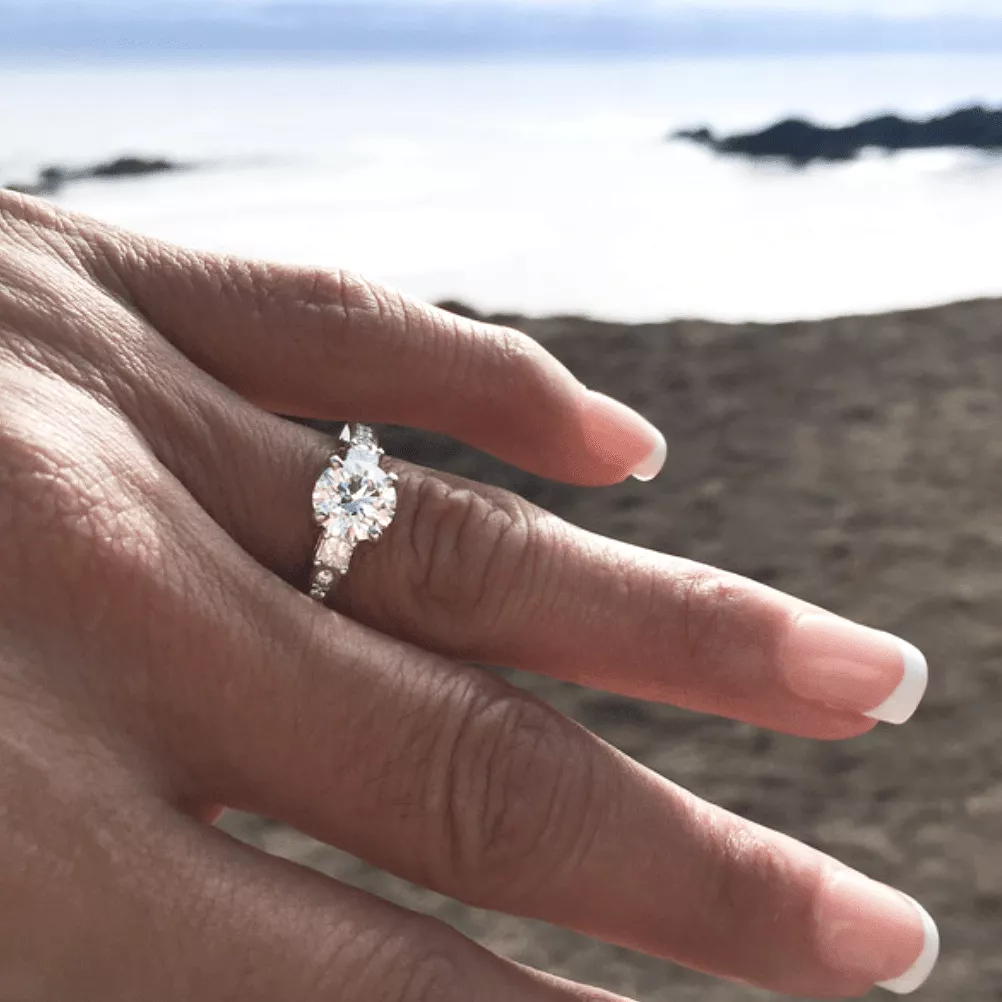 Round Diamond Engagement Rings, Lab Grown