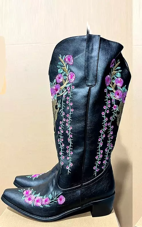 Western Cowgirl Embroidery Boots Pointed Toe Chunky Heel Western Mid Calf Boots